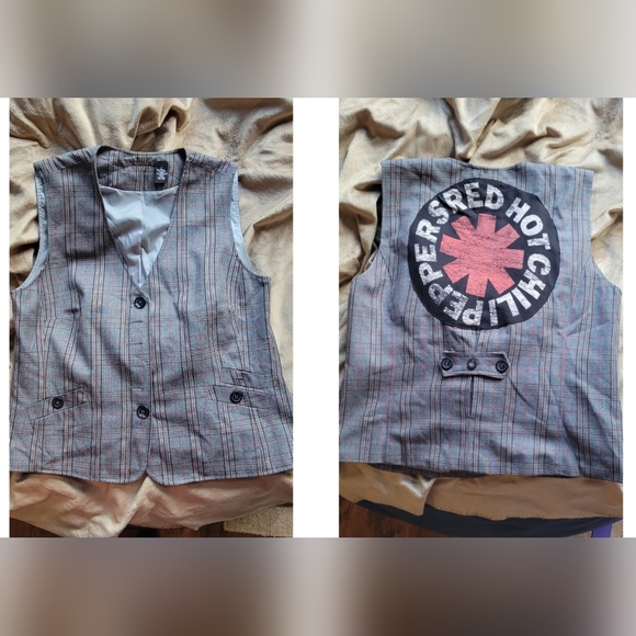 red hot chili peppers Other - (Rare) Red Hot Chili Peppers vest size XL